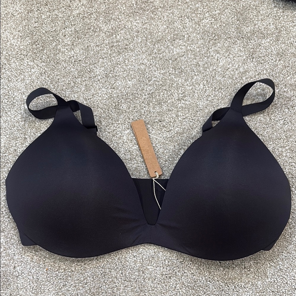 NWT Skims Wireless Form Super Push-up Bra